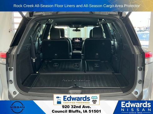 Used 2025 Nissan Pathfinder Rock Creek AWD/4WD image 12