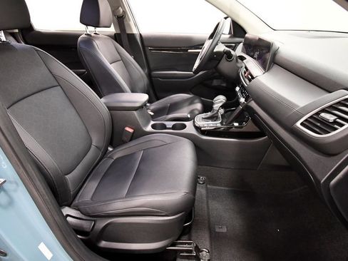 Certified 2024 Kia Seltos EX AWD/4WD image 19