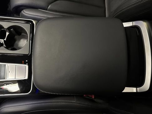 Used 2025 Audi Q7 3.0T Prestige w/ Prestige Package image 23