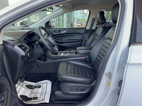 Certified 2024 Ford Edge SEL w/ Convenience Package AWD/4WD image 12