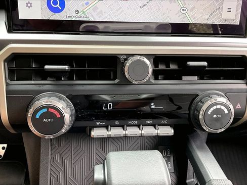 Used 2026 Toyota Tacoma TRD Sport AWD/4WD image 24