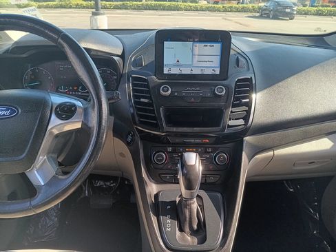 Used 2019 Ford Transit Connect Titanium w/ Titanium Premium Package FWD image 17