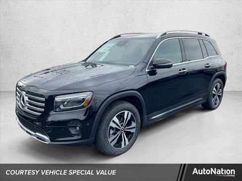 Used 2026 Mercedes-Benz GLB 250 4MATIC image 1