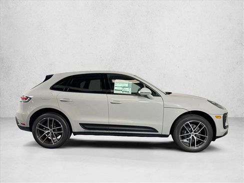 Used 2026 Porsche Macan AWD/4WD image 8