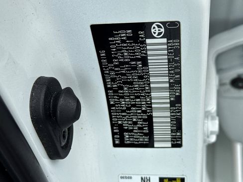 Used 2021 Toyota Corolla XSE image 30