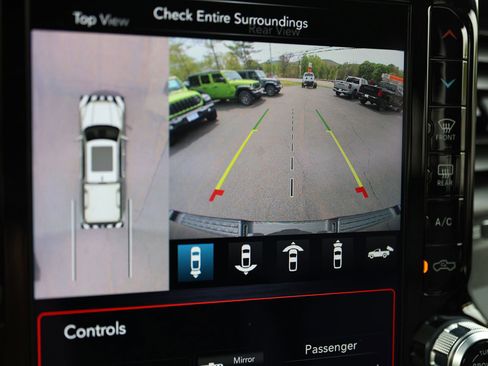 Used 2021 RAM 1500 Laramie AWD/4WD image 35