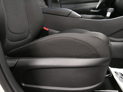 Used 2025 Hyundai Tucson SE AWD/4WD image 26