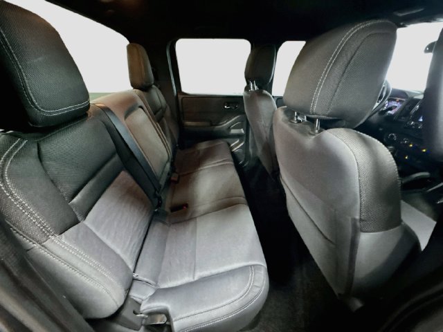 Used 2023 Nissan Frontier SV w/ Midnight Edition Package AWD/4WD image 25