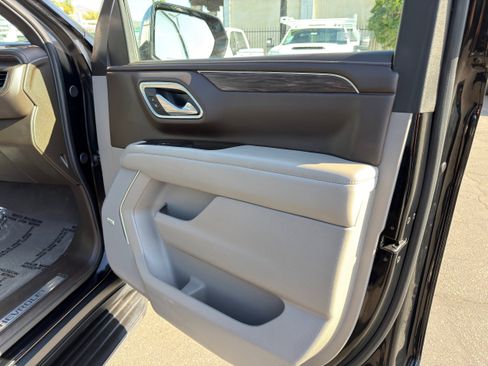 Used 2024 Chevrolet Tahoe LT image 11