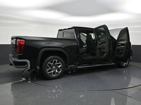 Used 2024 GMC Sierra 1500 SLT w/ SLT Premium Plus Package RWD image 27
