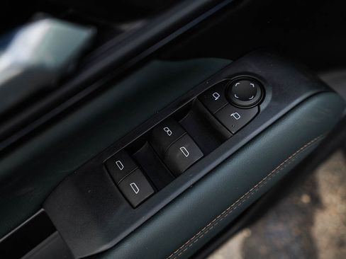 New 2026 GMC Terrain AT4 w/ Convenience Package III image 17