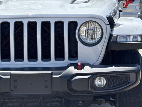 Used 2022 Jeep Gladiator Rubicon AWD/4WD image 7