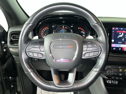 Used 2025 Dodge Durango GT AWD/4WD image 16