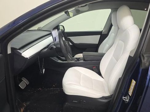 Used 2021 Tesla Model Y Performance AWD/4WD image 3