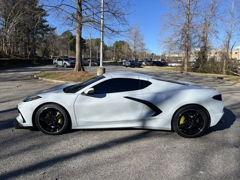 Used 2022 Chevrolet Corvette Stingray Coupe w/ 1LT image 4