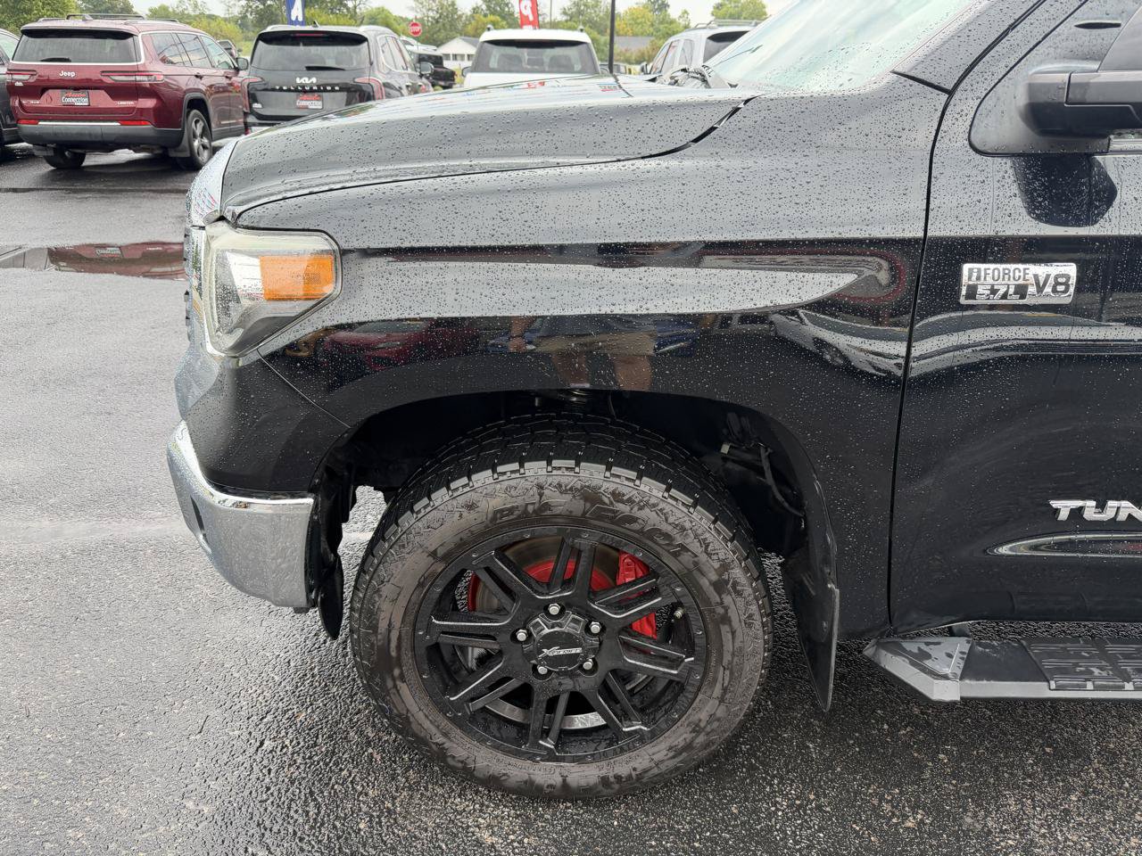Used 2021 Toyota Tundra SR5 w/ SR5 Leather Package RWD image 11