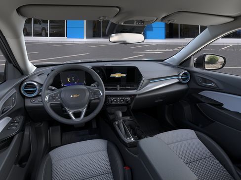 New 2026 Chevrolet Trax LT w/ Driver Confidence Package image 15
