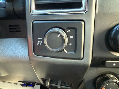 Used 2016 Ford F150 XLT image 22