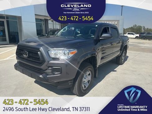 Used 2023 Toyota Tacoma SR image 1