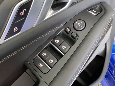 Used 2025 BMW X5 M60i image 10