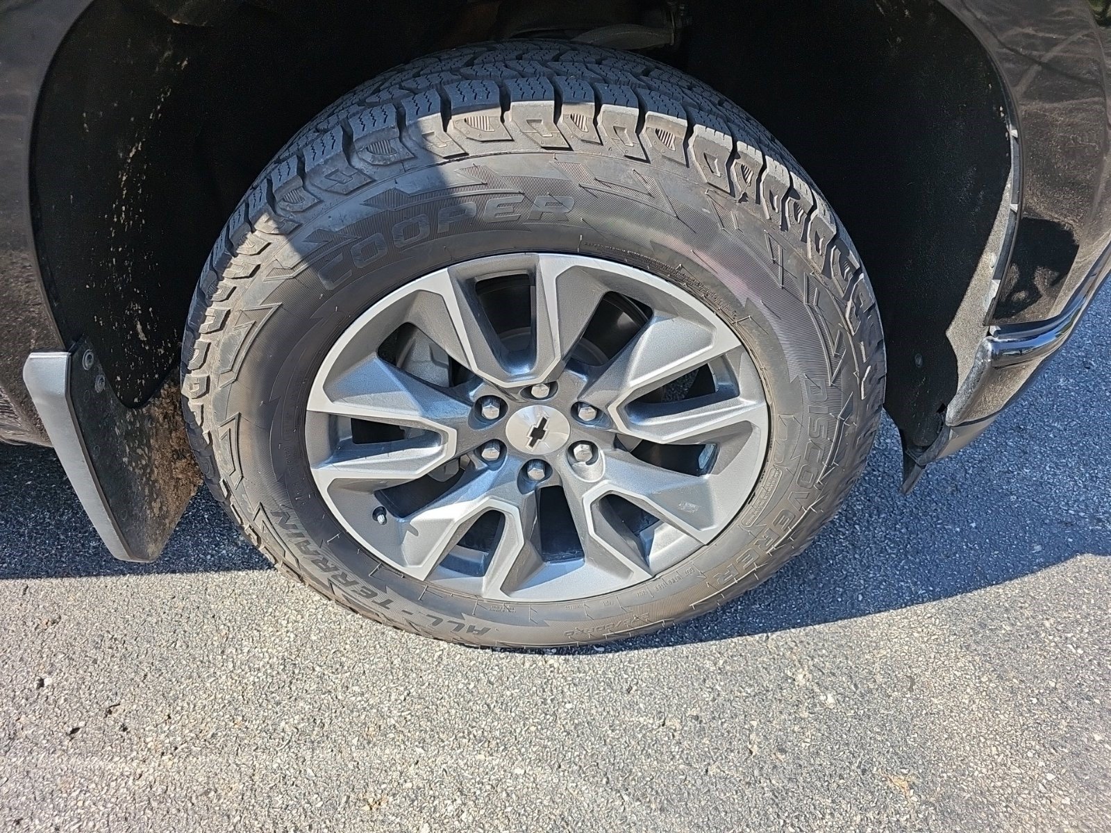 Used 2022 Chevrolet Silverado 1500 RST AWD/4WD image 9