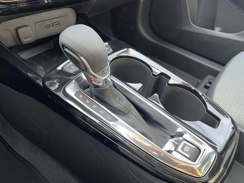 New 2026 Chevrolet Trax LT w/ Sunroof Package image 16