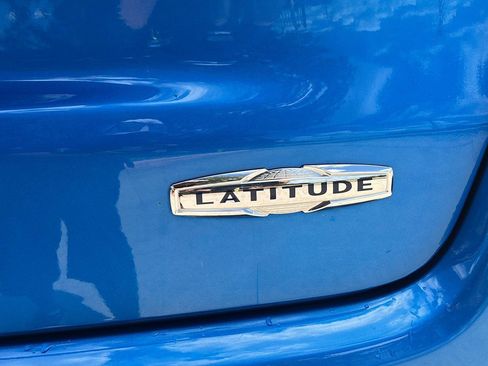 Used 2024 Jeep Compass Latitude AWD/4WD image 13
