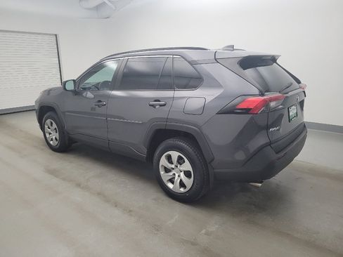Used 2021 Toyota RAV4 LE image 3
