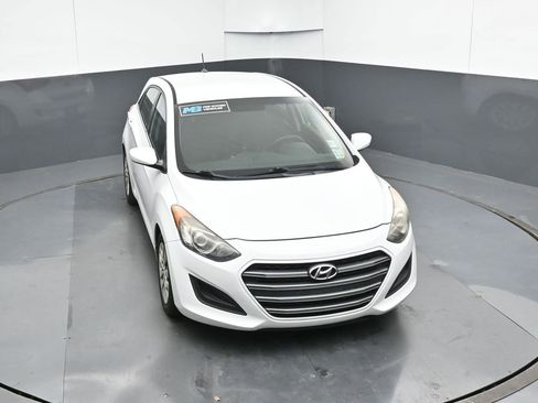 Used 2016 Hyundai Elantra GT image 52