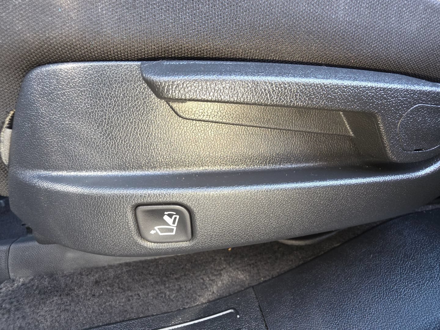 Used 2026 Kia Sorento LX FWD image 25