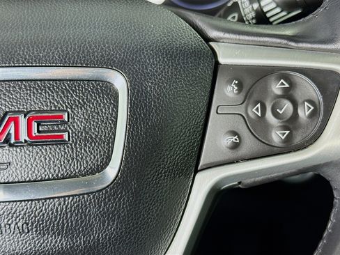 Used 2019 GMC Terrain SLT w/ Preferred Package image 14