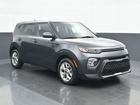 Used 2021 Kia Soul S image 9