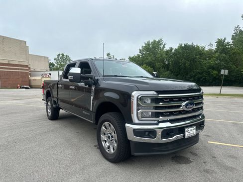 New 2025 Ford F250 King Ranch w/ Chrome Package image 10