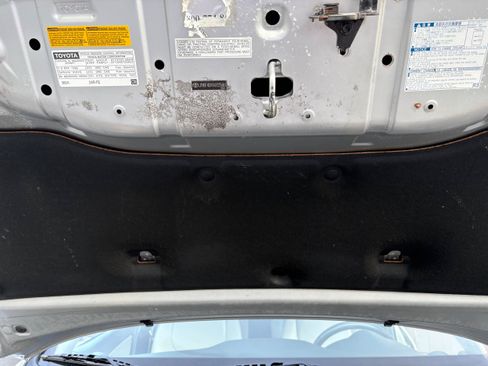 Used 2010 Toyota RAV4 Limited AWD/4WD image 39