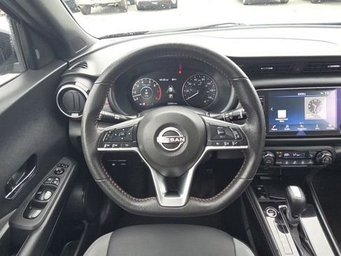 Used 2023 Nissan Kicks SR w/ SR Premium Package image 27