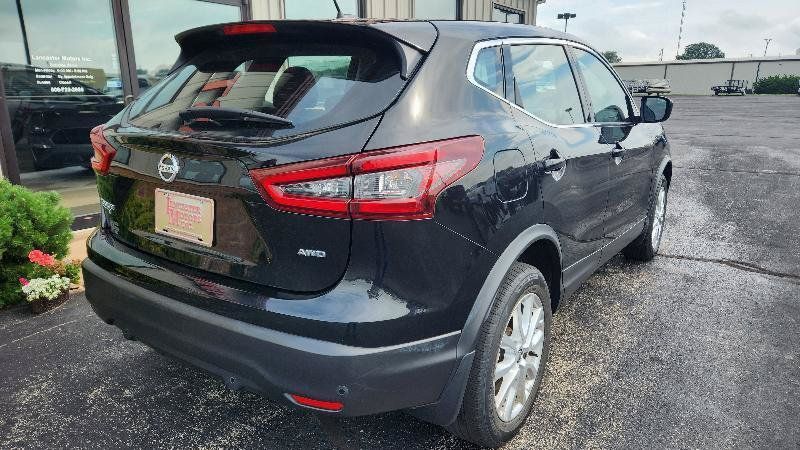 Used 2022 Nissan Rogue Sport S AWD/4WD image 7
