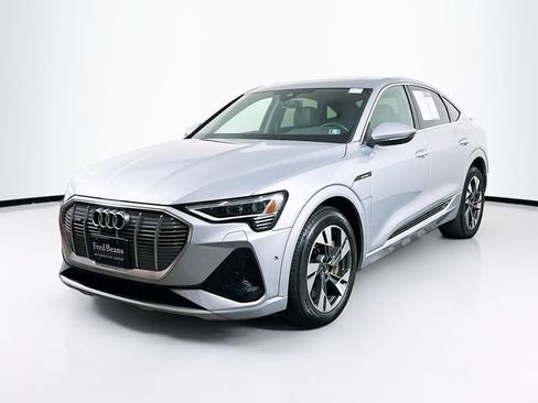 Used 2023 Audi e-tron Premium Plus w/ Premium Plus Package AWD/4WD image 3
