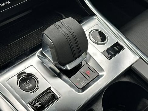 Certified 2024 Jaguar XF R-Dynamic SE AWD/4WD image 20