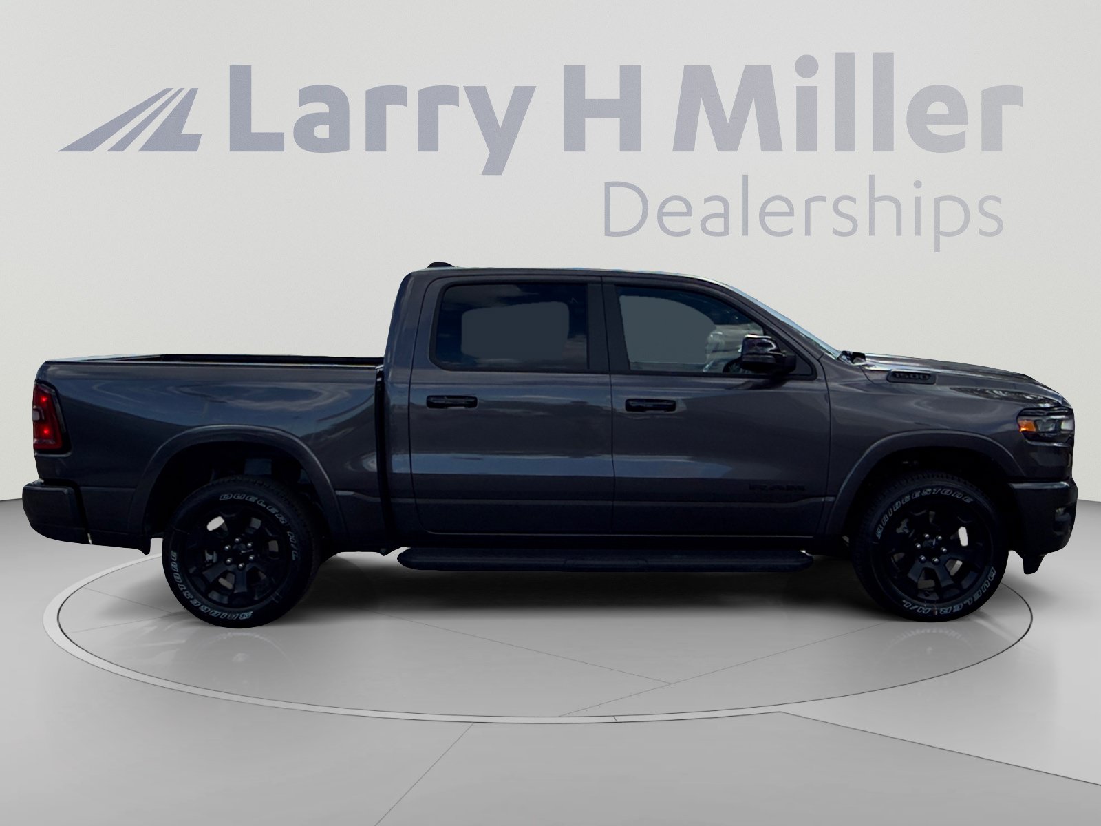 New 2026 RAM 1500 Big Horn AWD/4WD image 6