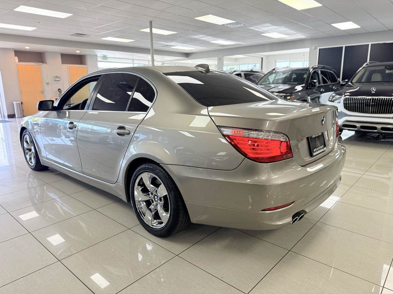 Used 2008 BMW 528i Sedan w/ Premium Pkg RWD image 6