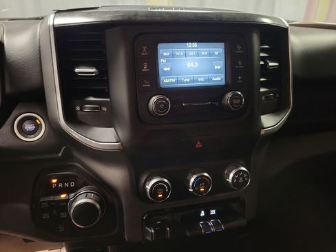 Used 2019 RAM 1500 Big Horn image 17