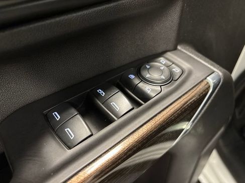Used 2020 Chevrolet Silverado 2500 LT w/ Convenience Package AWD/4WD image 11