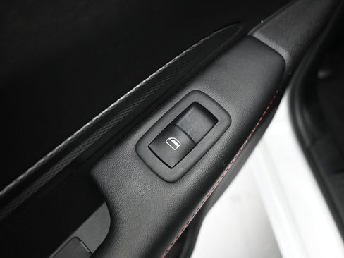 Used 2025 Dodge Durango R/T w/ Blacktop Package AWD/4WD image 10