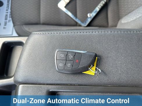 Used 2025 Chevrolet Silverado 1500 LT AWD/4WD image 20