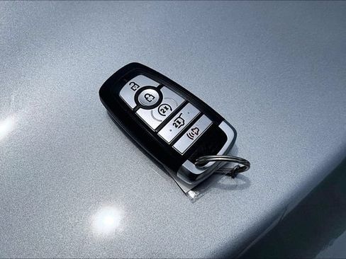 Used 2024 Ford Escape ST-Line w/ Tech Pack #1 AWD/4WD image 10