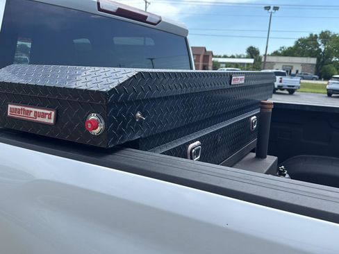 Used 2022 Chevrolet Silverado 2500 LT w/ Convenience Package AWD/4WD image 9