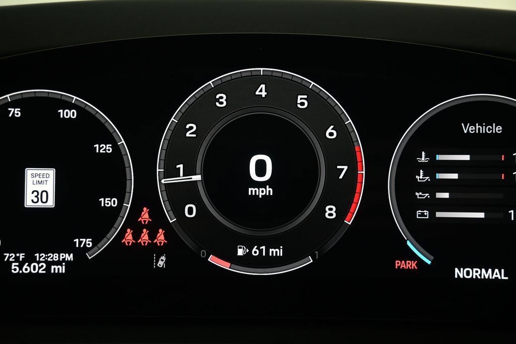 Certified 2026 Porsche Cayenne AWD/4WD image 27