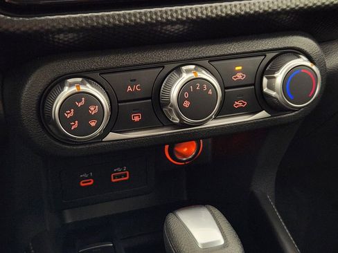 Used 2024 Nissan Kicks SV w/ Interior Electronics Package FWD image 22