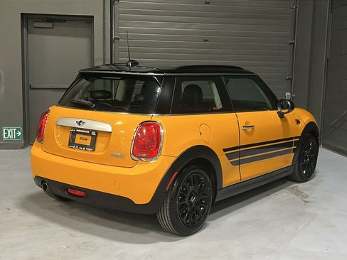 Used 2015 MINI Cooper 2-Door Hardtop FWD image 4