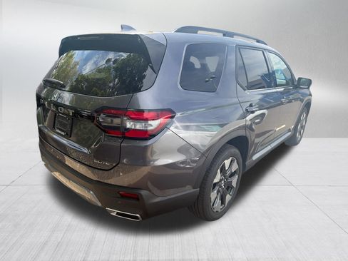Used 2026 Honda Pilot Elite image 6